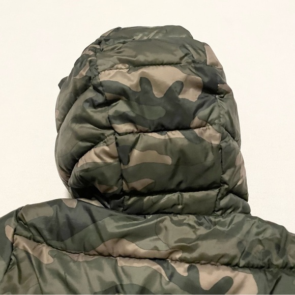 Baby Gap Camouflage Puffer Camo Jacket with Hood Size 12-18 Months - Picture 11 of 16